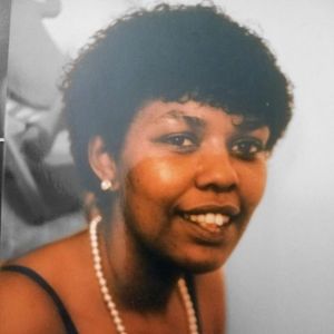 Meet your Posher, Tia